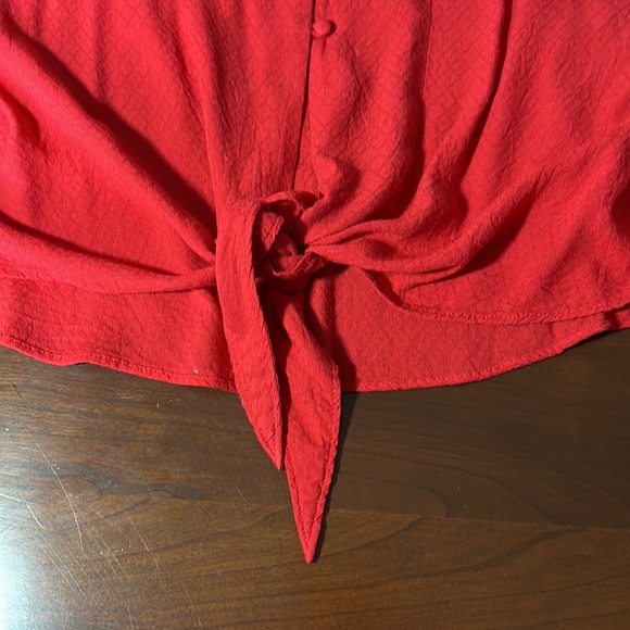 Urban Outfitters Silence + Noise Button Down Long Sleeve Tie Top Red Size Medium - Picture 3 of 11